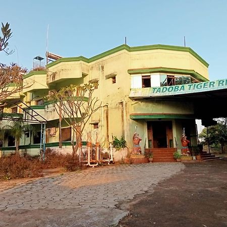 Oyo Flagship Tadoba Tiger Resort Mohurli Экстерьер фото