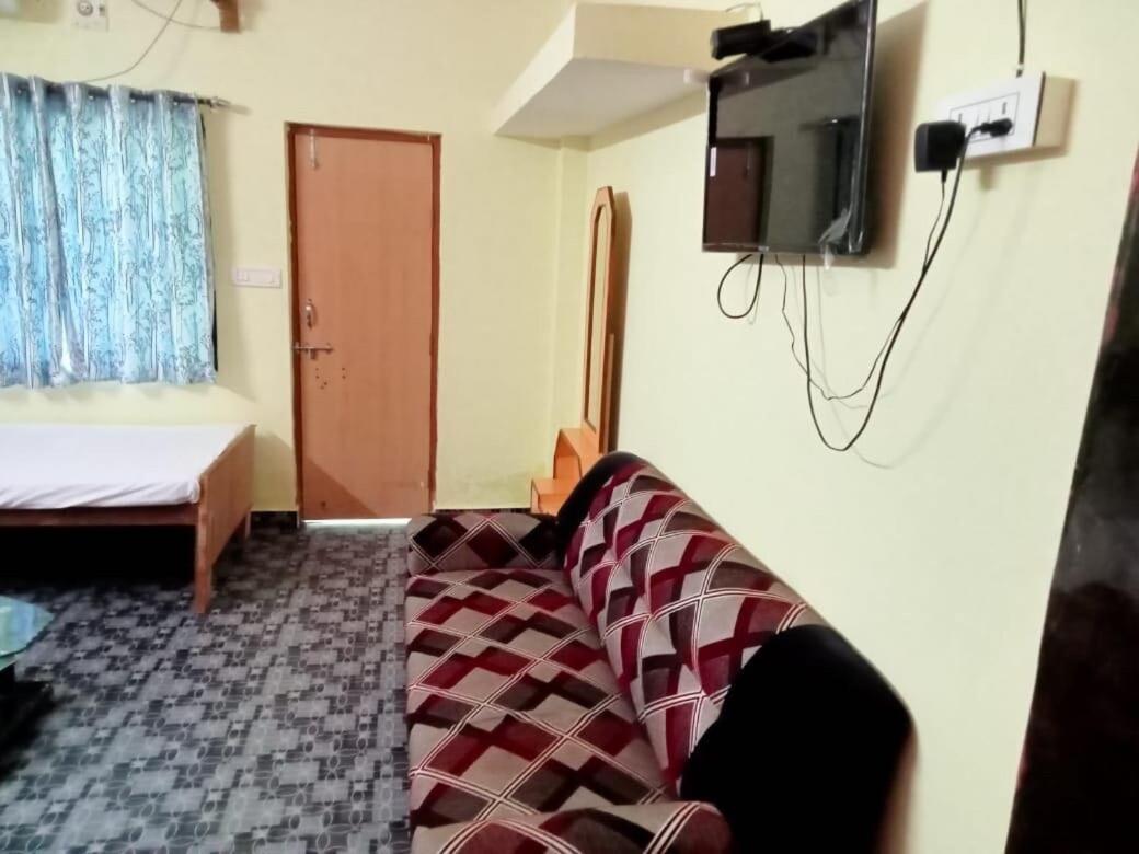 Oyo Flagship Tadoba Tiger Resort Mohurli Экстерьер фото
